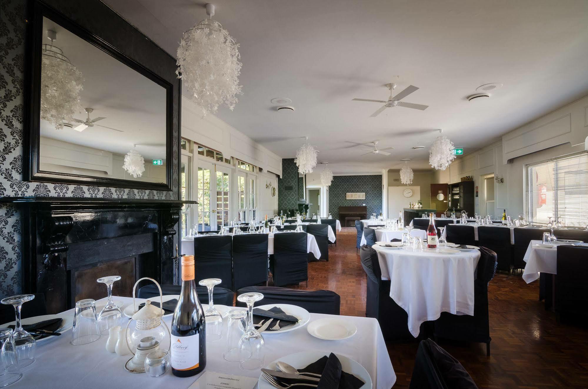 Bundanoon Country Inn Motel מראה חיצוני תמונה